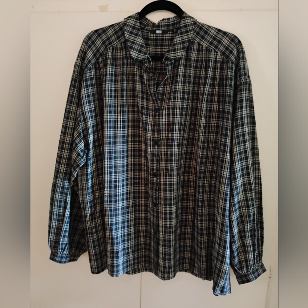 FINAL SALE Gathered plaid long sleeve top